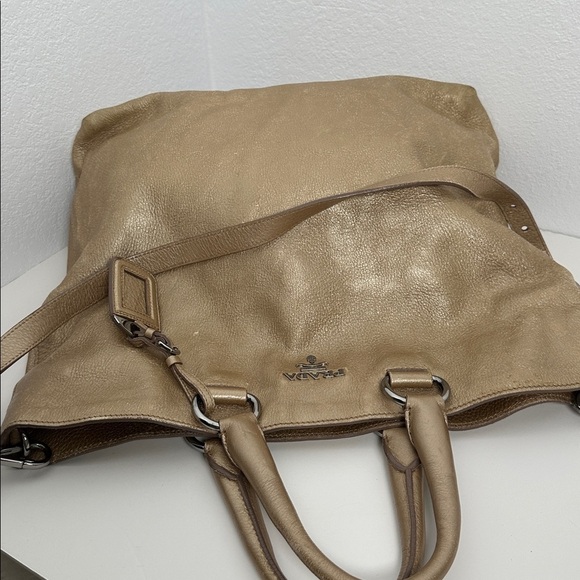 💯Authentic Prada Leather Tote Bag🍀 - Picture 9 of 17